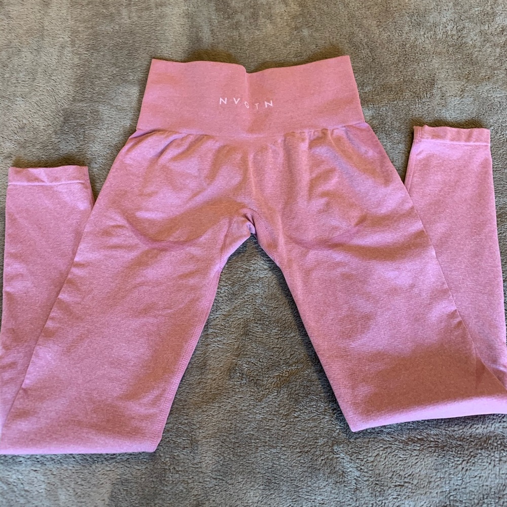 NVGTN seamless contour legging in pastel pink